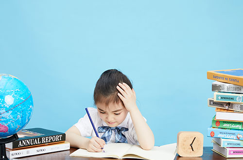 張家口新世紀職業學校每年都有補助是真的嗎？學校的幼師專業怎么樣？